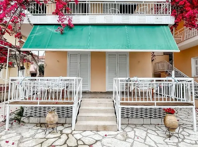 Avli Ξενοδοχείο *