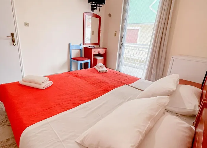 Avli Ξενοδοχείο *